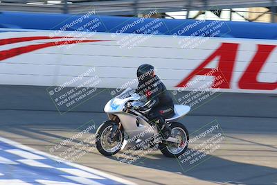 media/Jan-21-2022-Fastrack Riders (Fri) [[90b5309cc6]]/Level 1/Session 1 Front Straight/